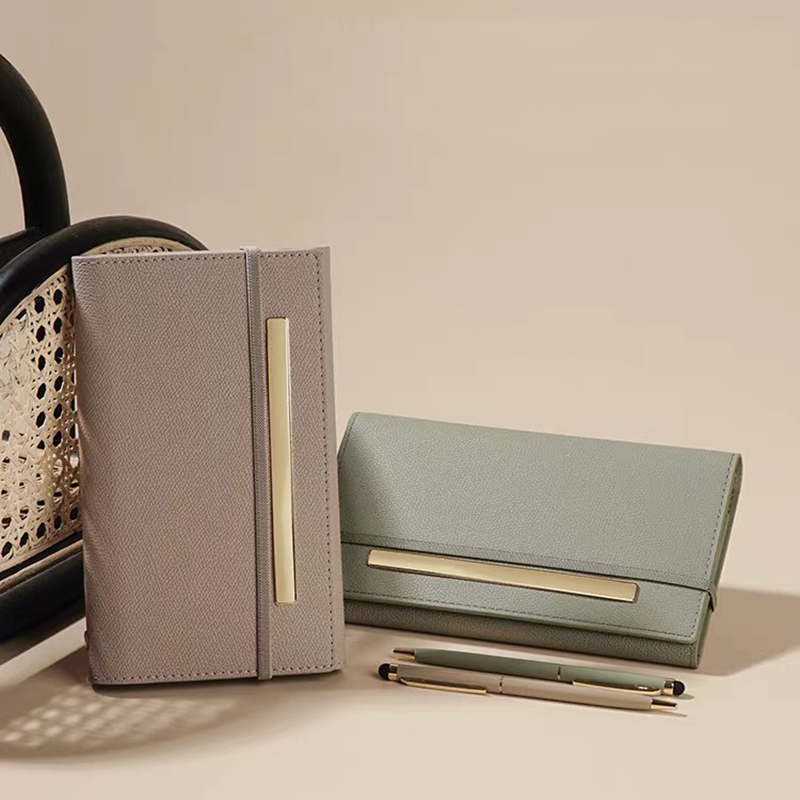 A6 puレザーハードカバーノートブックルーズリーフバインダ - Journal Leather Hardcover のレビューと価格